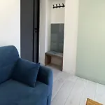 White House 3 *