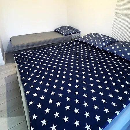 White House 3 ワルシャワ