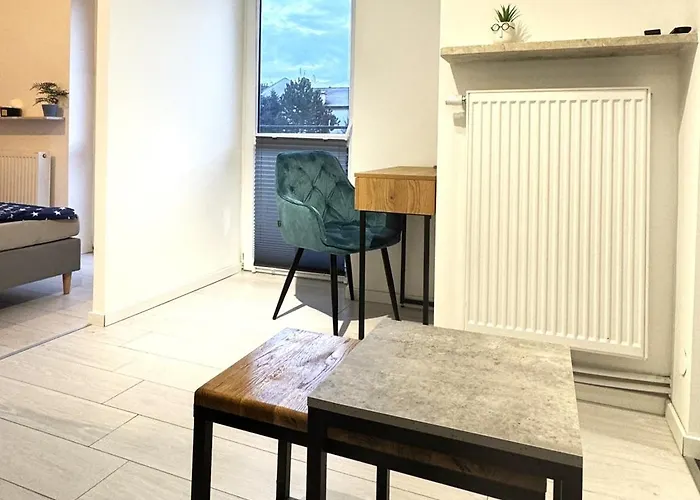 White House 3 Apartment *