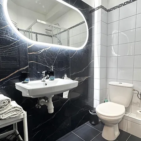 White House 3 Varšava